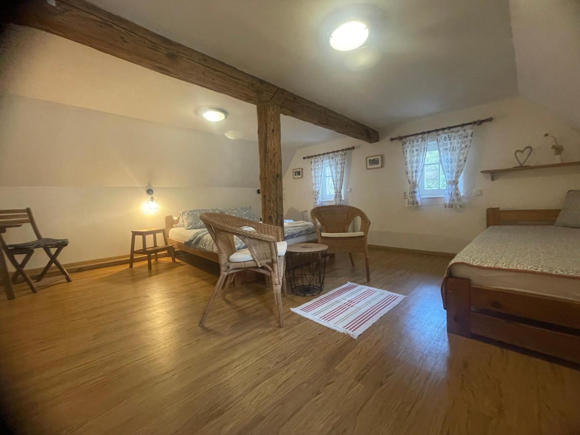 Pension Soutesky Hrensko Exterior photo